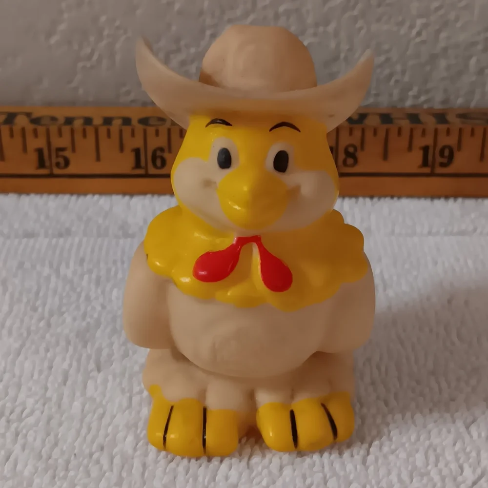 EL POLLO Cowboy Bird Figurine - Yellow and Cream